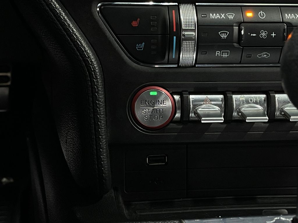 2018 Ford Mustang Image 20