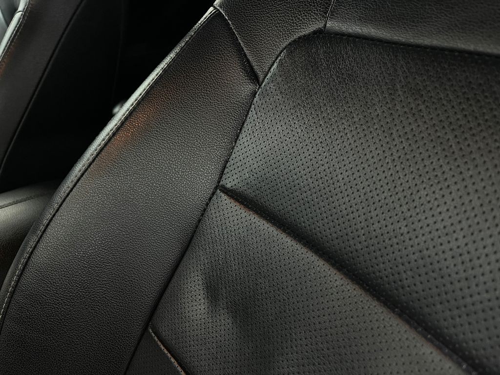 2018 Ford Mustang Image 17