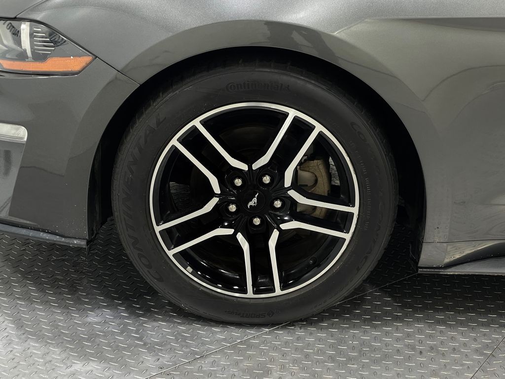 2018 Ford Mustang Image 33