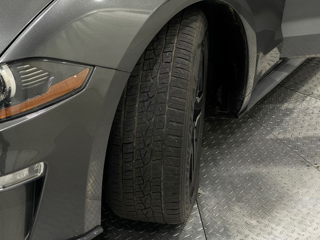 2018 Ford Mustang Image 34