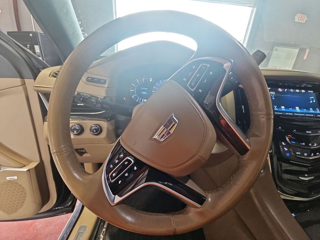 2018 Cadillac Escalade Image 9