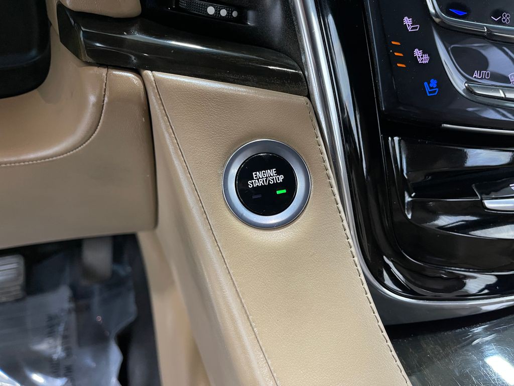2018 Cadillac Escalade Image 24