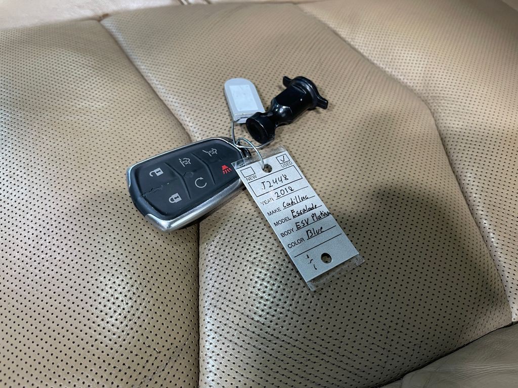 2018 Cadillac Escalade Image 42