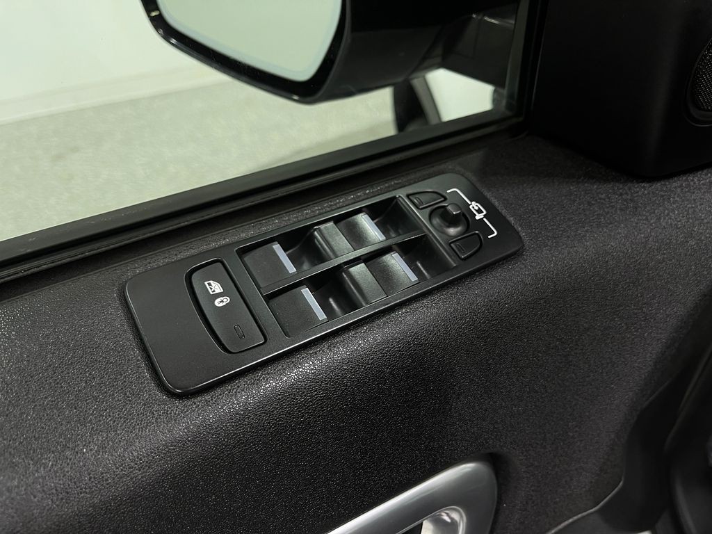 2019 Land Rover Discovery Sport Image 16