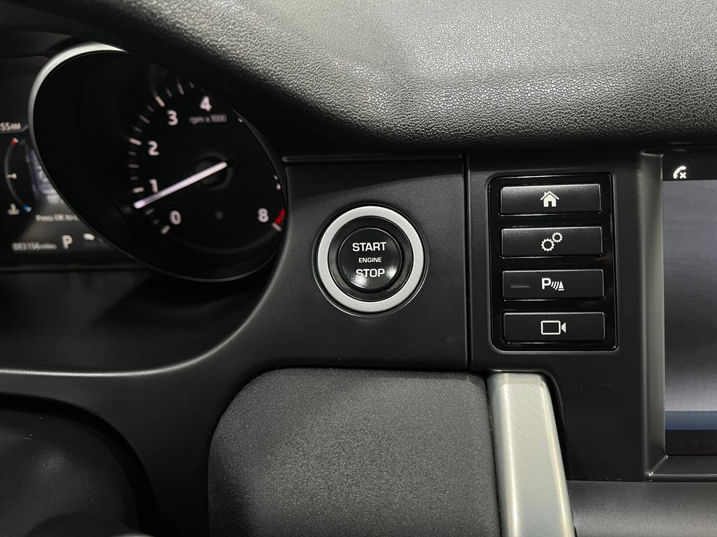 2019 Land Rover Discovery Sport Image 21