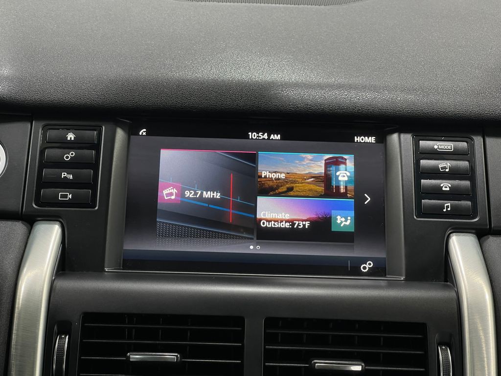 2019 Land Rover Discovery Sport Image 24