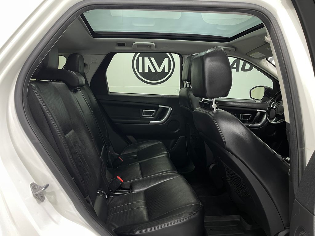 2019 Land Rover Discovery Sport Image 31