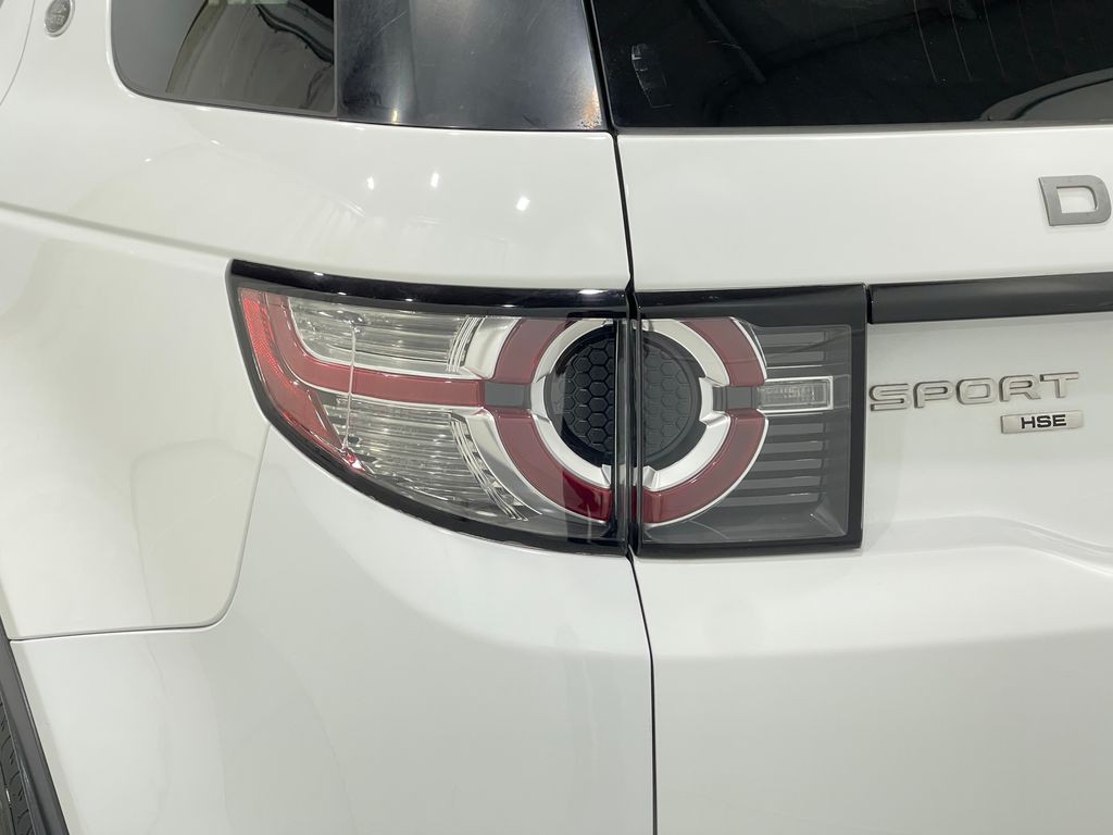 2019 Land Rover Discovery Sport Image 34
