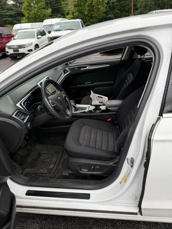 2016 Ford Fusion Image 8