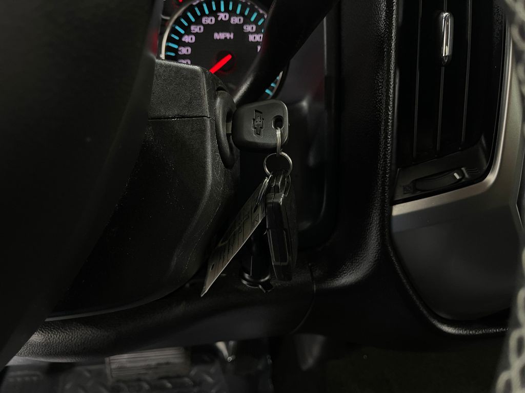 2017 Chevrolet Silverado 1500 Image 19