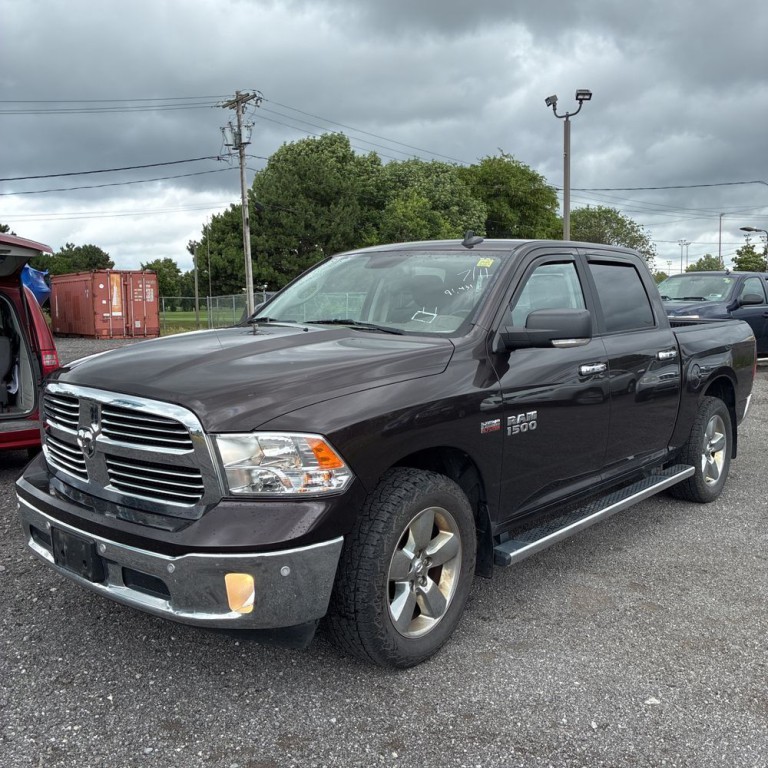 2017 RAM 1500 Image 3