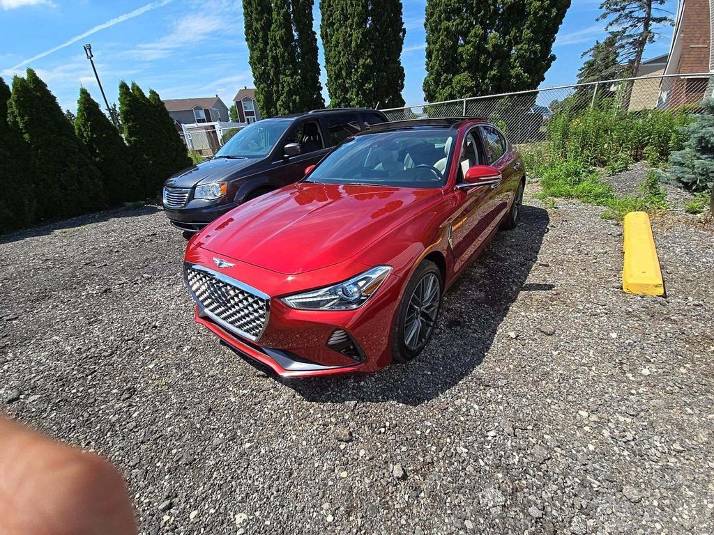 2019 Genesis G70 Image 2