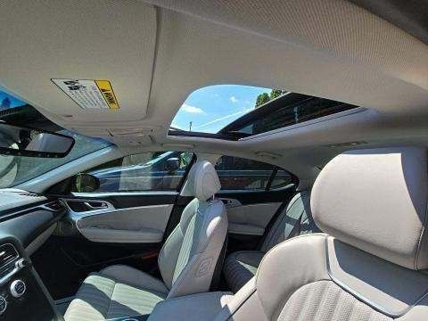 2019 Genesis G70 Image 9