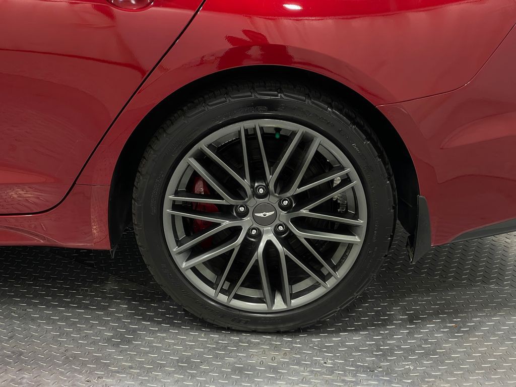 2019 Genesis G70 Image 36