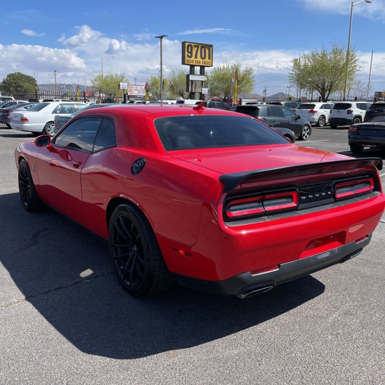 2019 Dodge Challenger Image 8