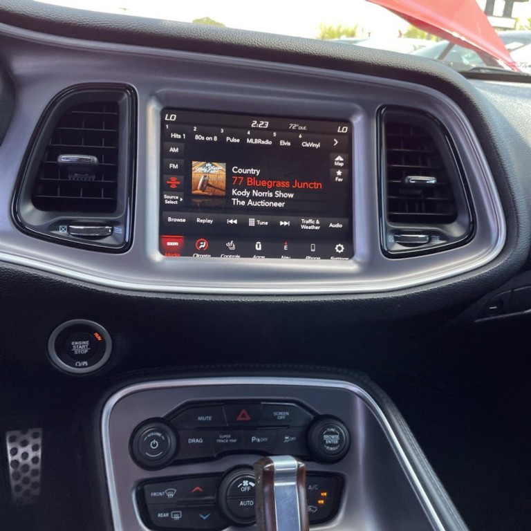 2019 Dodge Challenger Image 14