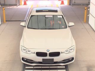 2017 BMW 3 Series Image 2