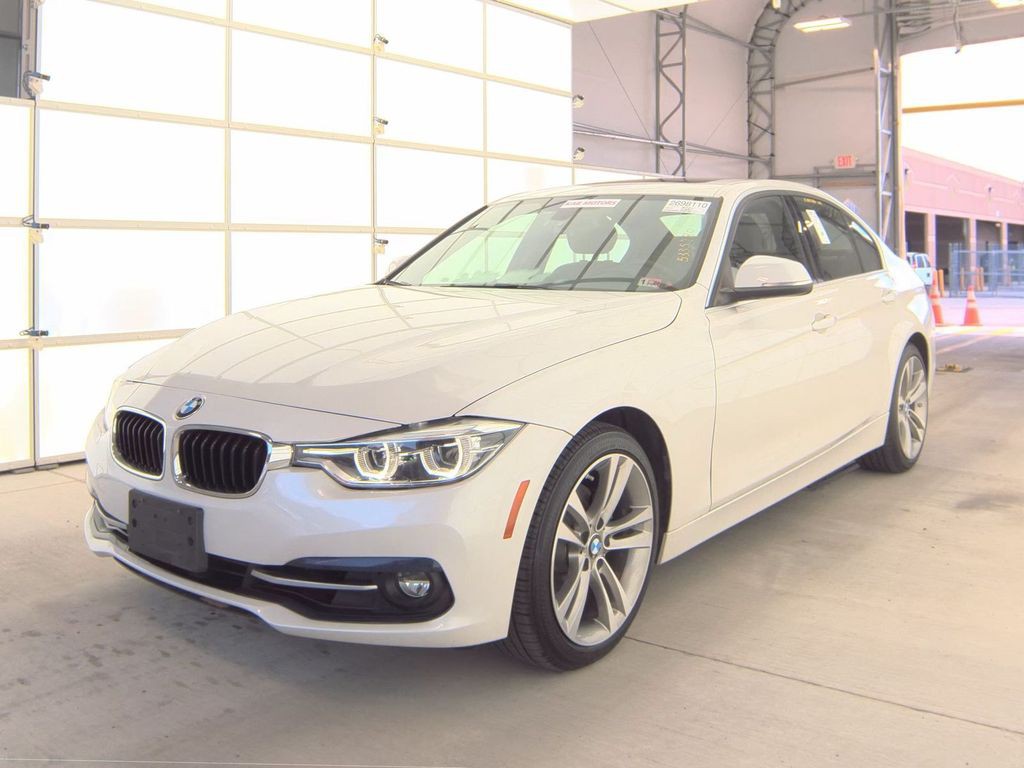 2017 BMW 3 Series Image 3