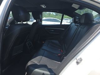 2017 BMW 3 Series Image 13