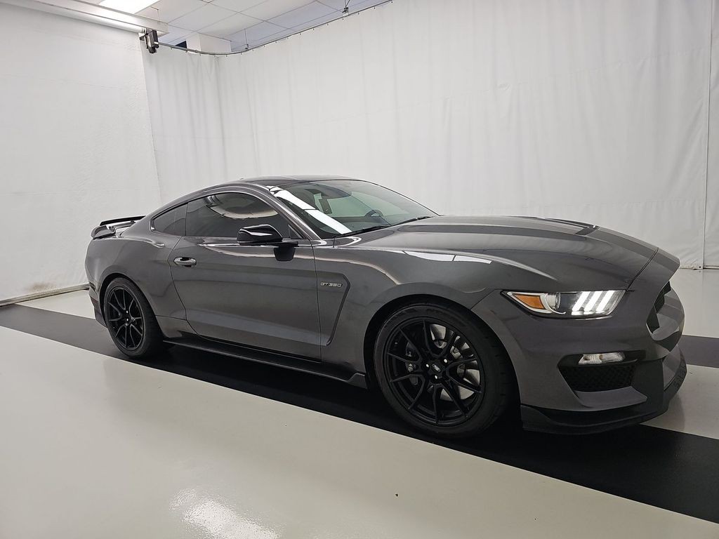 2020 Ford Mustang Image 1