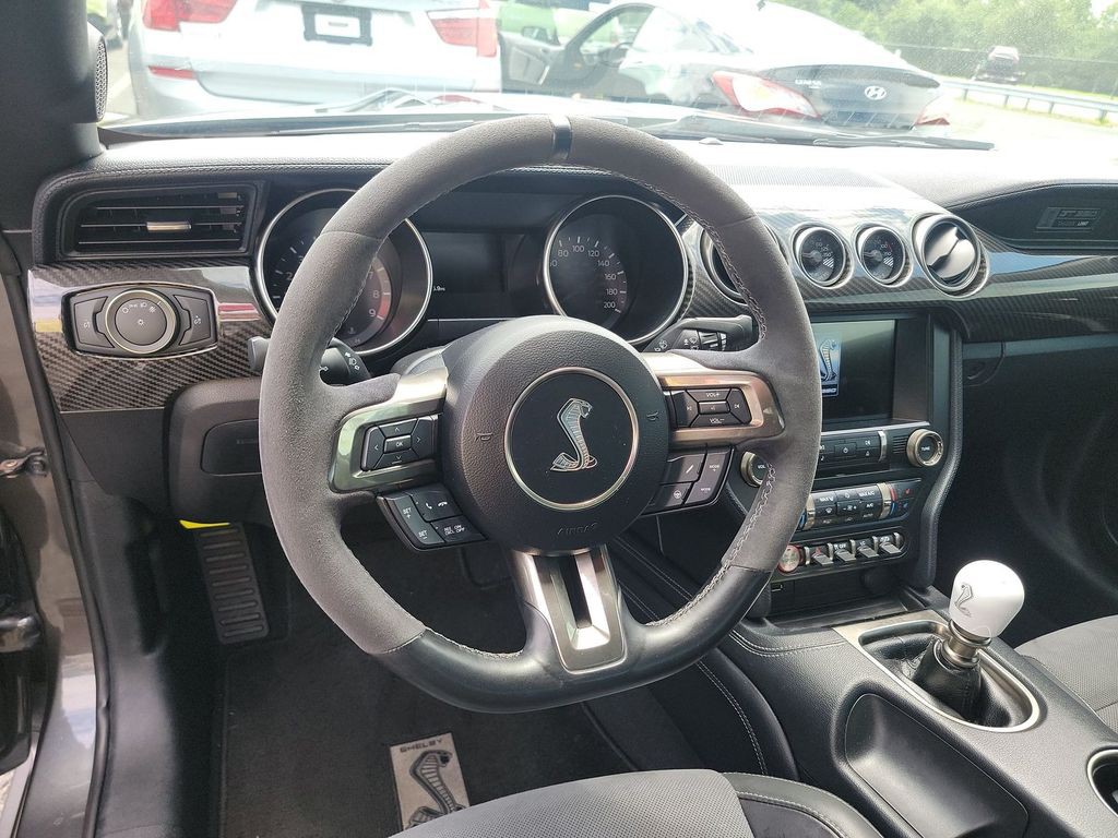2020 Ford Mustang Image 9