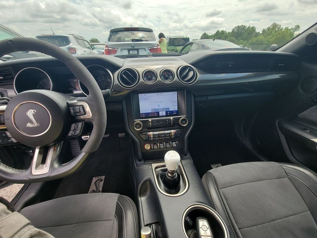 2020 Ford Mustang Image 10