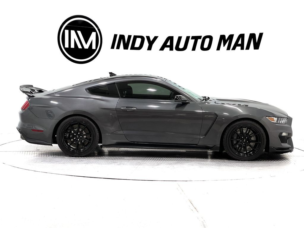 2020 Ford Mustang Image 3