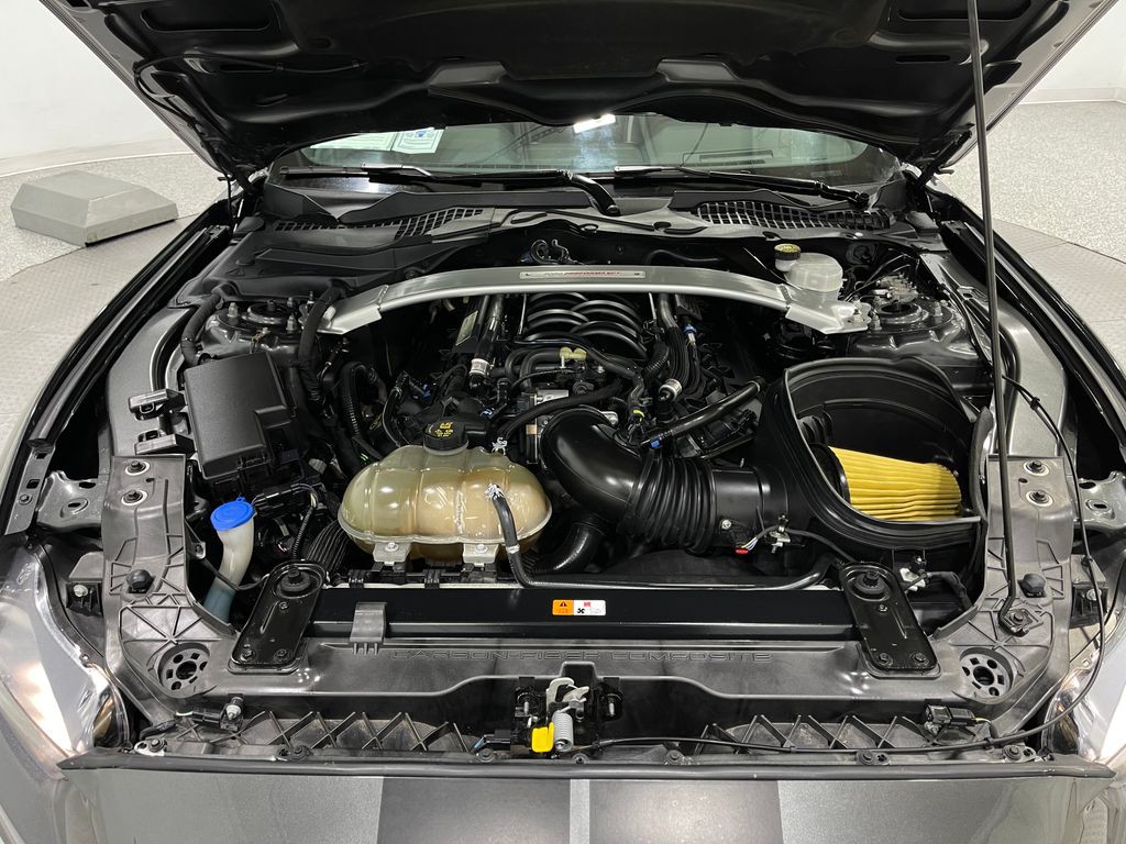 2020 Ford Mustang Image 26