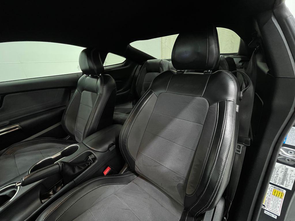 2020 Ford Mustang Image 13