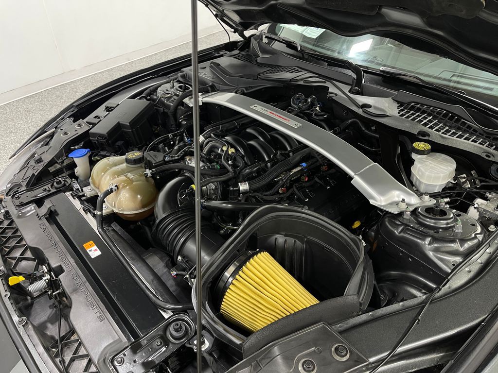 2020 Ford Mustang Image 27