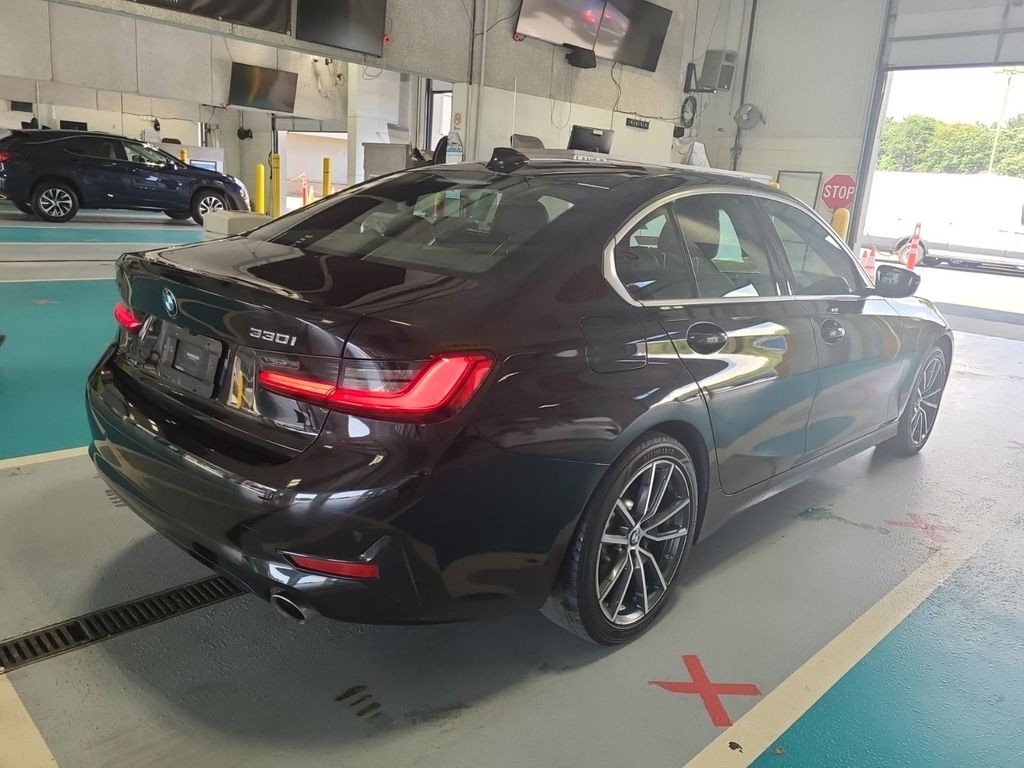2020 BMW 3 Series Image 4