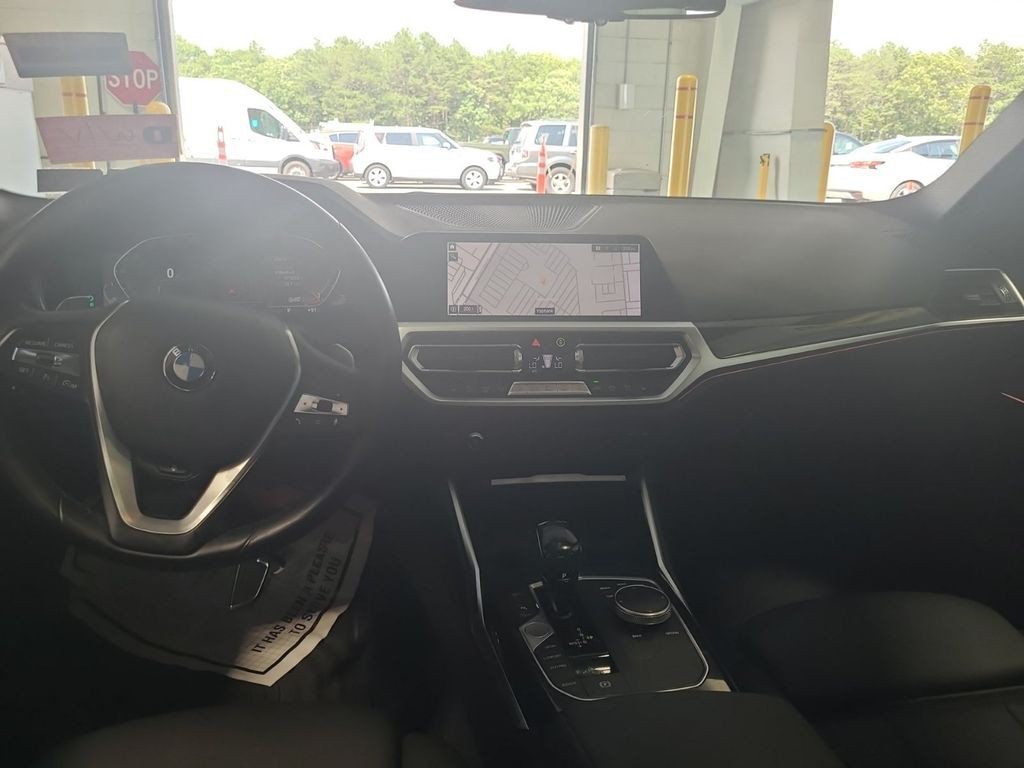 2020 BMW 3 Series Image 10
