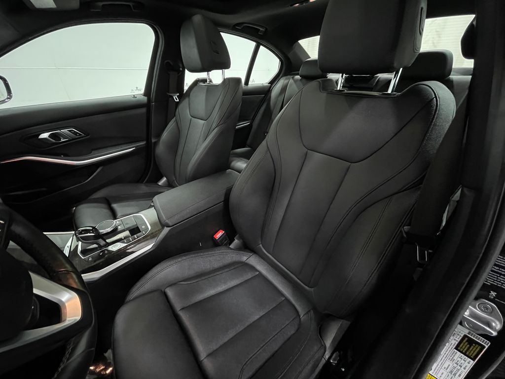2020 BMW 3 Series Image 15