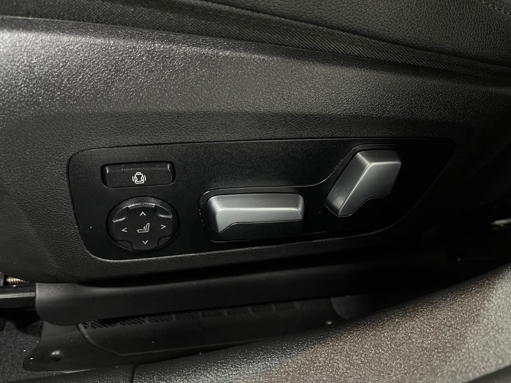 2020 BMW 3 Series Image 18