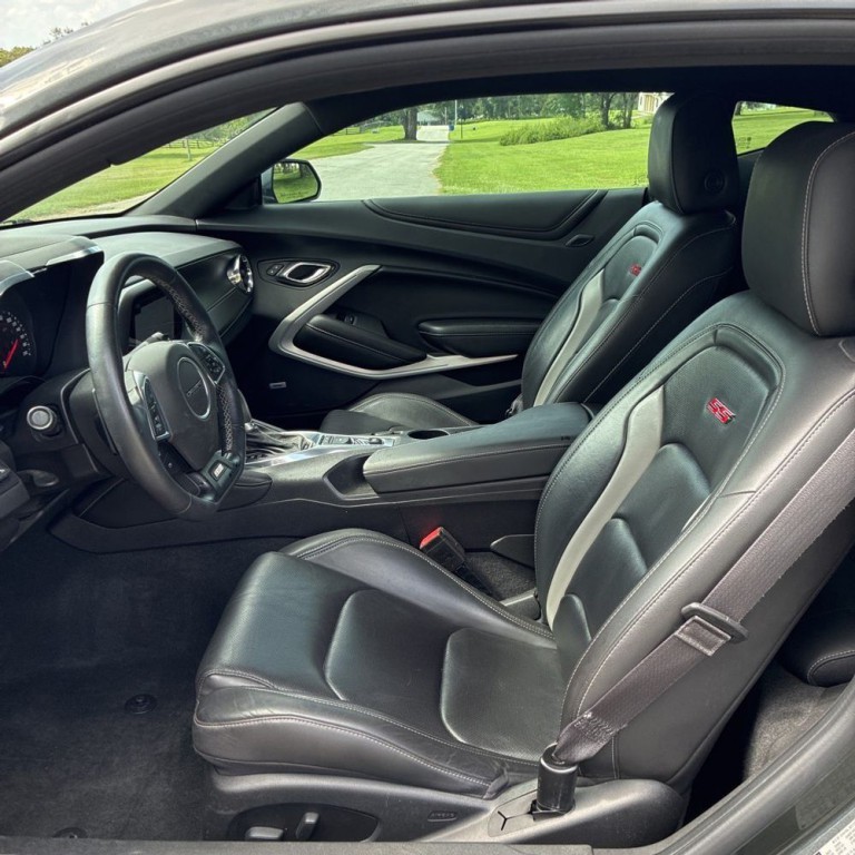 2016 Chevrolet Camaro Image 9