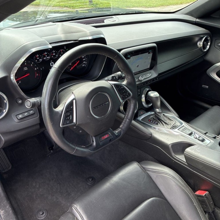 2016 Chevrolet Camaro Image 11
