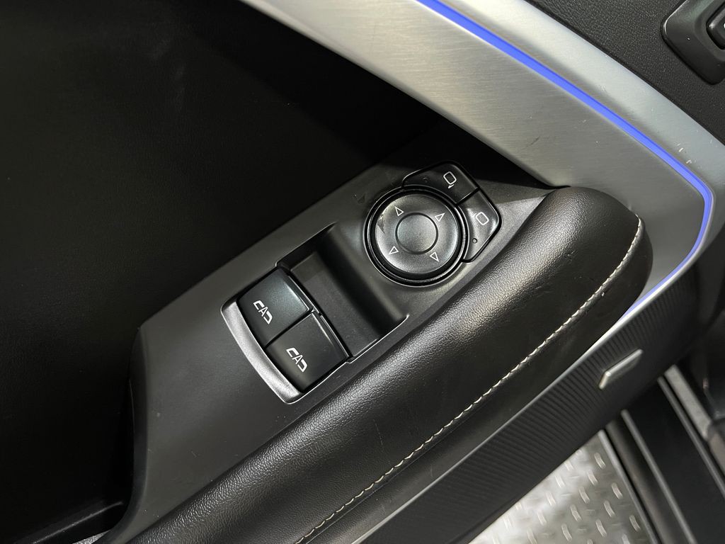 2016 Chevrolet Camaro Image 15