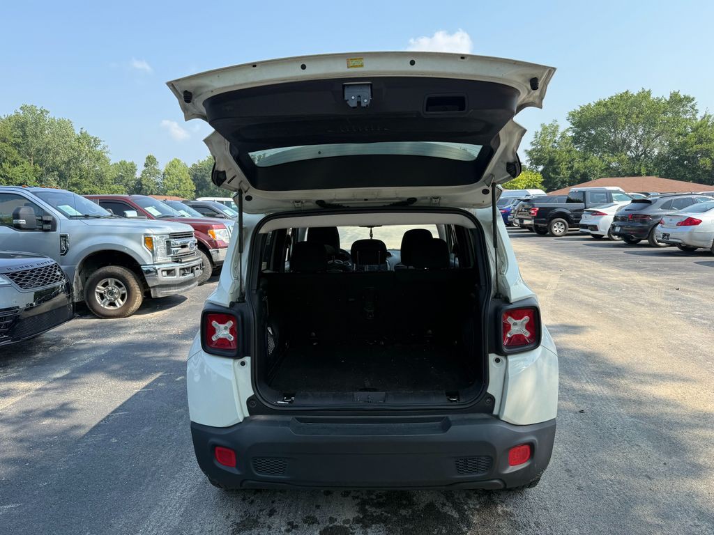 2018 Jeep Renegade Image 8
