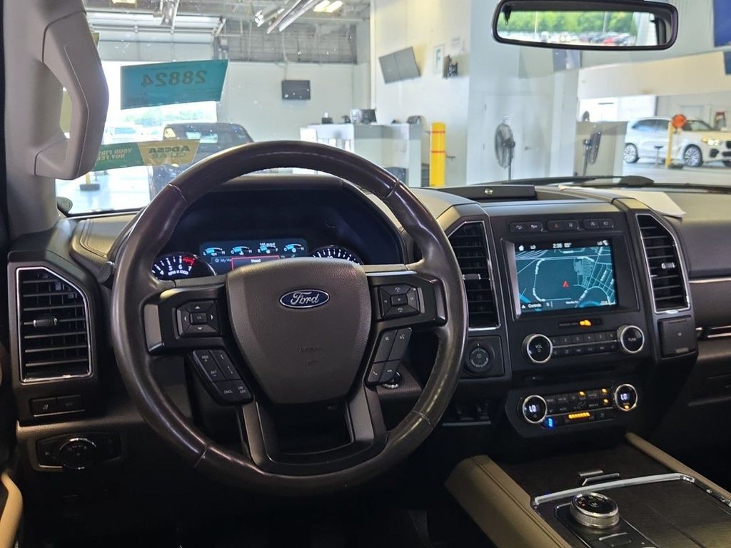 2018 Ford Expedition Image 8