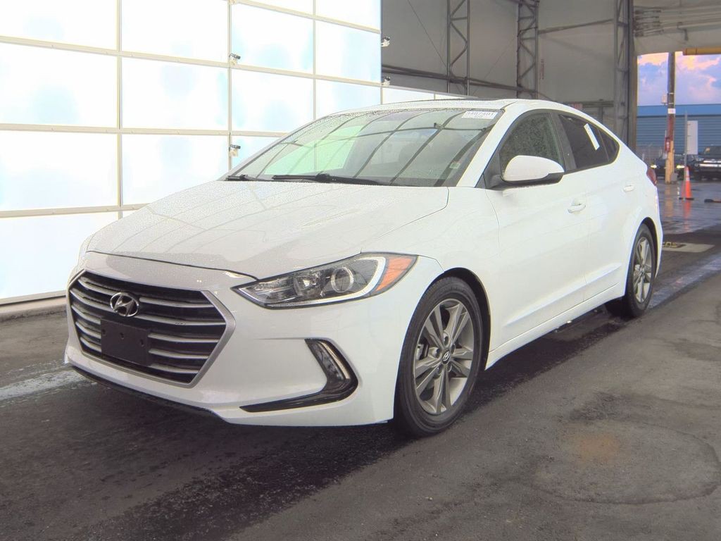 2018 Hyundai Elantra Image 3