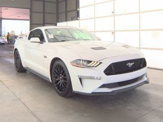 2019 Ford Mustang Image 1
