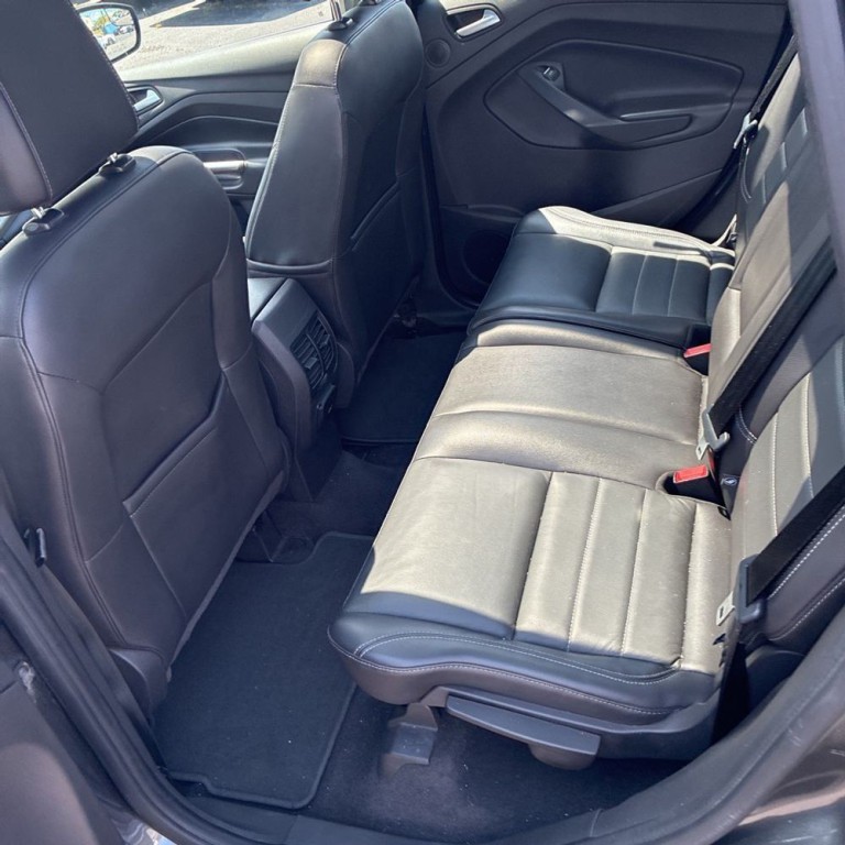 2016 Ford C-Max Image 16