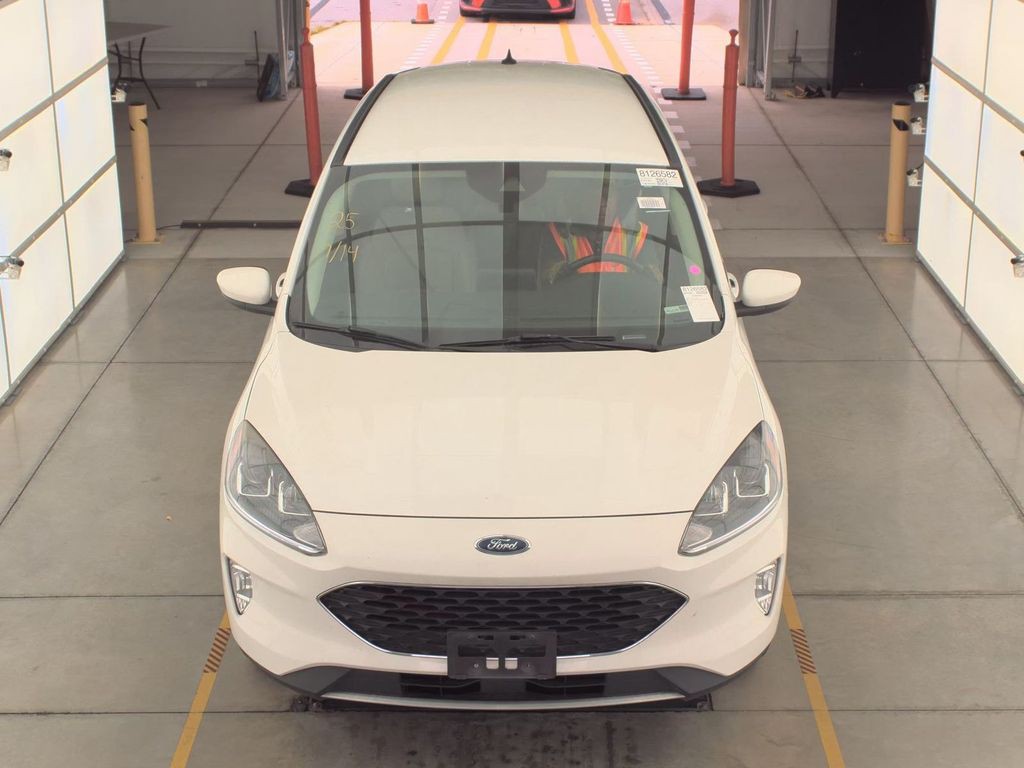 2021 Ford Escape Image 2