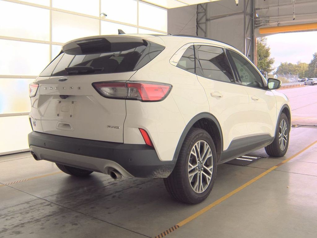 2021 Ford Escape Image 4