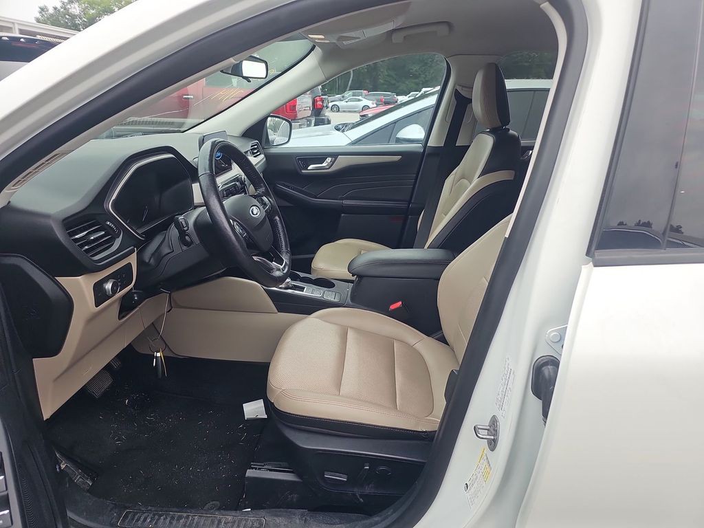 2021 Ford Escape Image 7