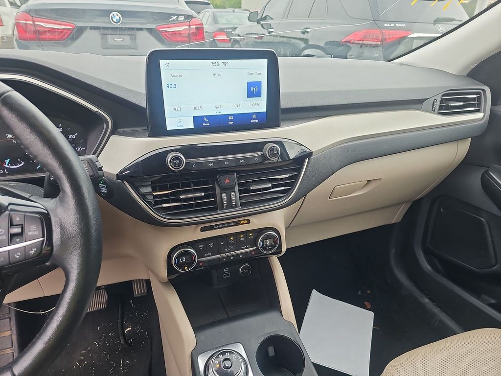 2021 Ford Escape Image 8