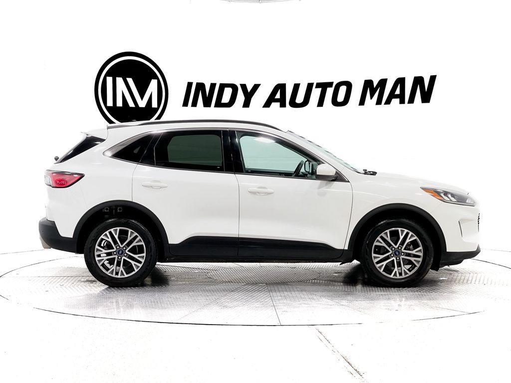 2021 Ford Escape Image 3