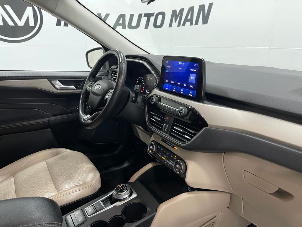 2021 Ford Escape Image 19