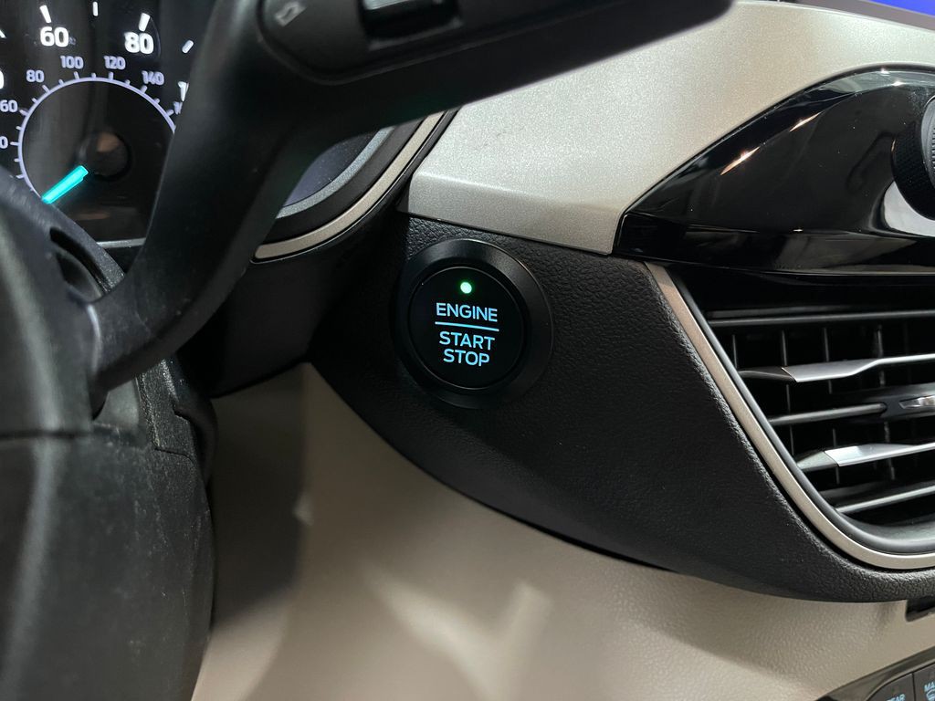 2021 Ford Escape Image 20