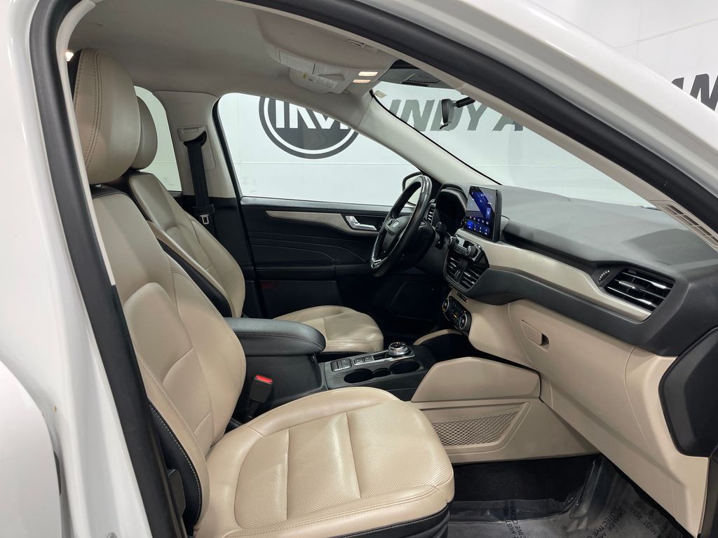 2021 Ford Escape Image 31